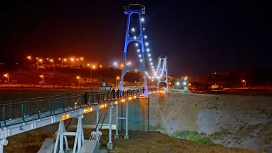 پل شیشهای باراجین قزوین